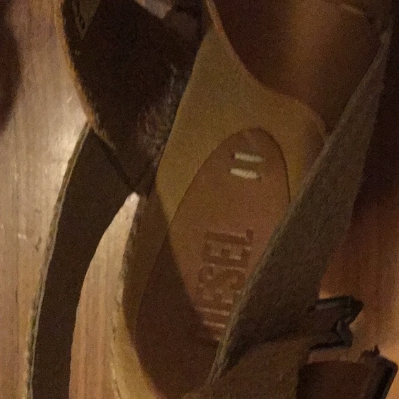 Sandals - Picture 4 of 7